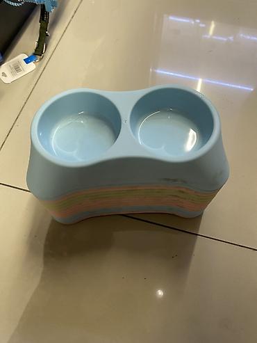 Pet Equipment & Accessories: Dvostruka posuda za kućne ljubimce - Materijal: lagana, izdržljiva — 1