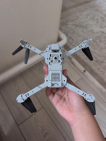 a15pro drone: Складной квадрокоптер E99 Foldable Drone Особенности: - Складная — 6