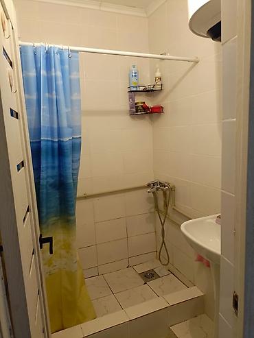 3 микр: 3 комнаты, 82 м², 104 серия, 1 этаж, Косметический ремонт — 4