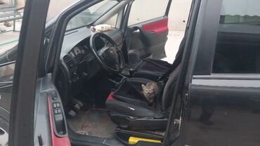 Opel: Opel Zafira: 1.8 l | 1999 il 300 km Van/Minivan — 5