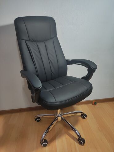 подушка на кресло: Кресло руководителя, Офисное, Б/у