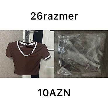 ağ futbolka: Qadın köynəyi – qısa model - Rəng: qəhvəyi, ağ haşiyələr - Dizayn — 1