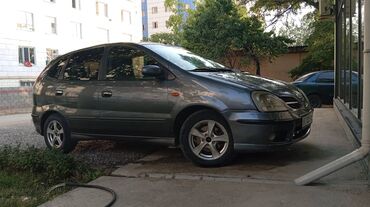 Nissan: Nissan Almera Tino: 2004 г., 1.8 л, Механика, Бензин, Хетчбек