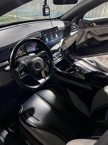 BYD: BYD Qin: 2022 г., 1.5 л, Гибрид, Седан — 4
