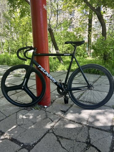велосипед xl: TSUNAMI snm100 размер xl задние и передние покрышки слегка потертые а