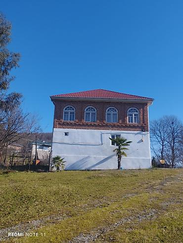 6 mikrorayon: 6 otaqlı, 300 kv. m, Kredit yoxdur, Orta təmir — 3