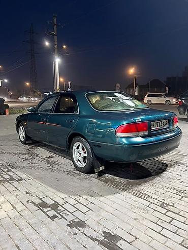 Mazda 626: 1994 г., 2 л, Механика, Седан