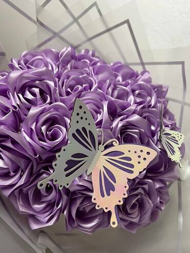 Цветы и букеты: Букеты из атласных лент - Розы ручной работы из плотных атласных лент — 9