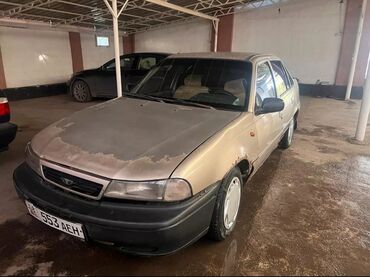 или меняю на матиз: Daewoo Nexia: 1997 г., 1.5 л, Механика, Бензин, Седан