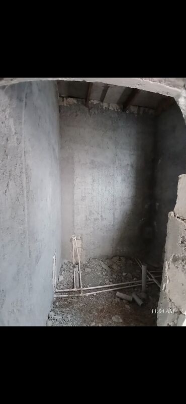 Həyət evləri və villaların satışı: Tecılı satılır real alıcı elaqe saxlasın — 8