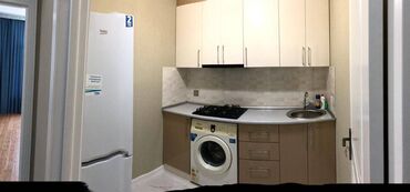 Uzunmüddətli kirayə mənzillər: Nəsimi rayonu, Tibb universtetinin yanınnda 17 mərtəbəli binanın 14-cü -da lalafo.az — 9 Uzunmüddətli kirayə mənzillər: Nəsimi rayonu, Tibb universtetinin yanınnda 17 mərtəbəli binanın 14-cü — 9