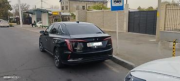 Продажа авто: Электромобиль седан Hongqi E-QM5, черный цвет кузова. Основные — 5