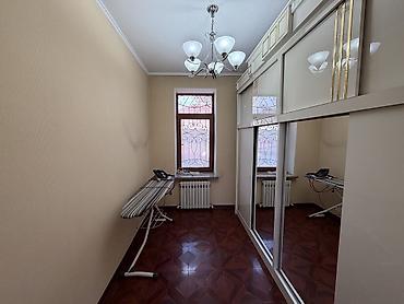 Долгосрочная аренда домов: 350 м², 6 комнат и более, Ак-Кеме — 15
