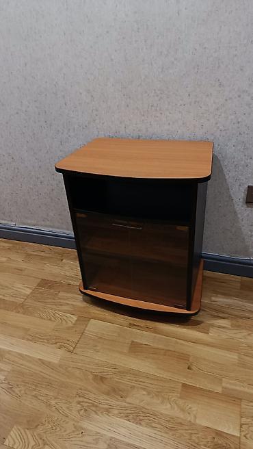 mebel original: İşlənmiş, Düz TV altlığı, Polkalı, Şüşəli, Azərbaycan — 8