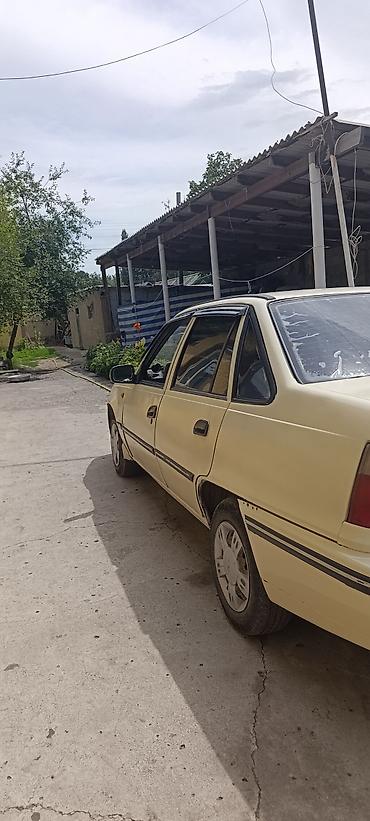 Транспорт: Daewoo Nexia: 2001 г., Седан — 4