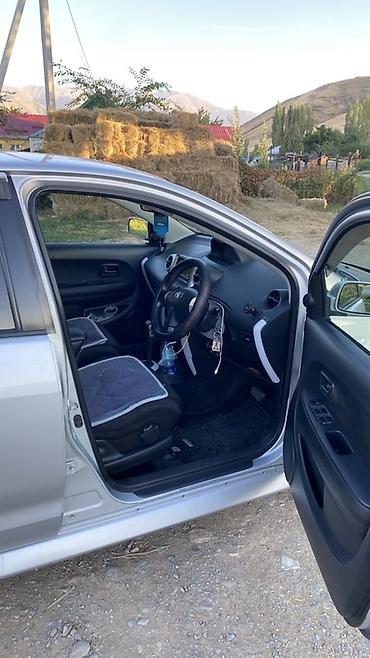для ист: Toyota Ist: 2004 г., 1.3 л, Автомат, Бензин, Хэтчбэк — 5
