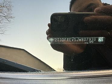 Toyota: Toyota RAV4: 2018 г., 2.5 л, Автомат, Бензин, Кроссовер — 18