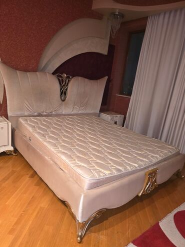 Divanlar: AmlTaxt matrasla bir yerdə 150azn. Unvan Nizami (7474) aml