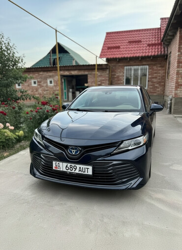 Toyota: Toyota Camry: 2019 г., 2.5 л, Автомат, Гибрид, Седан — 2