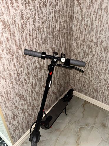 электроскутер купить в баку: İşlənmiş Elektrik samokat 10", > 1000 Vt, > 45 km/s, Ödənişli çatdırılma, Ünvandan götürmə