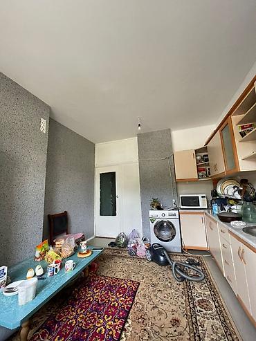 продается 2 х комнатная квартира: 2 комнаты, 60 м², Толойкон мкр., 105 серия, 2 этаж, Старый ремонт — 10