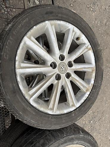 Комплект легкосплавных дисков Toyota с шинами. Характеристики: -