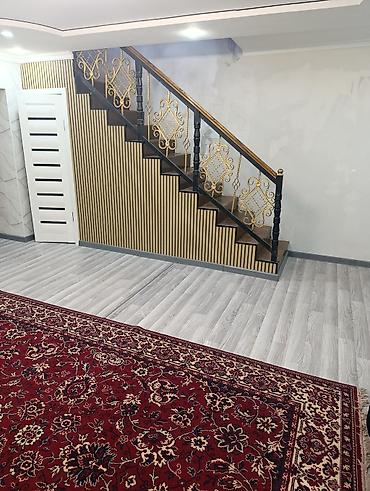 Продажа коттеджей и домов: Продаётся частный дом с большим двором и навесом. - Просторный крытый — 17