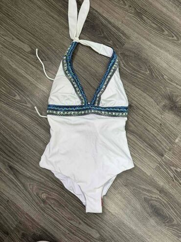 Swimsuits: M (EU 38), color - White