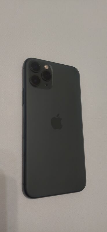 Apple iPhone: IPhone 11 Pro, Б/у, 256 ГБ, Черный, Зарядное устройство, Защитное стекло, Чехол, 93 %