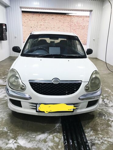 Toyota: Toyota Дуэт: 2002 г., 1 л, Автомат, Бензин, Хэтчбэк