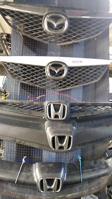 stepwagon: Решетка радиатора Honda 2000 г., Б/у, Оригинал — 3