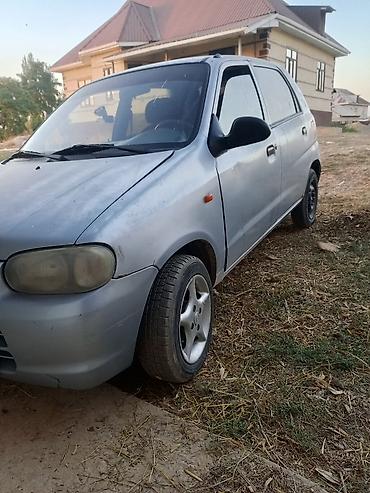 авто лейлек: Suzuki Alto: 2002 г., 1.1 л, Кол менен иштөөчү, Бензин, Седан — 3