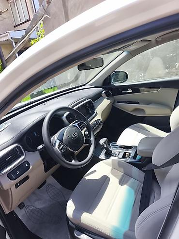 range rover evoque: Kia Sorento: 2019 г., 2.4 л, Автомат, Бензин, Кроссовер — 4