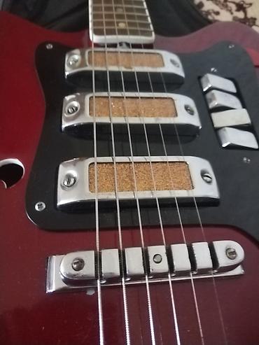 trek marlin 4: Elektrik gitara – Jolana Tornado, yarı boş (semi-hollow) korpuslu — 4