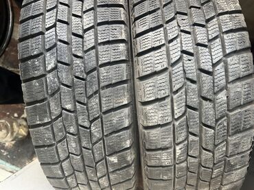 зимние шины на 15: Зимние шины (липучка) без шипов, размер 185/65/15 Goodyear 
2шт