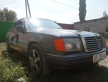 меняю на недвижимость: Mercedes-Benz W124: 1993 г., 2.2 л, Механика, Бензин, Седан