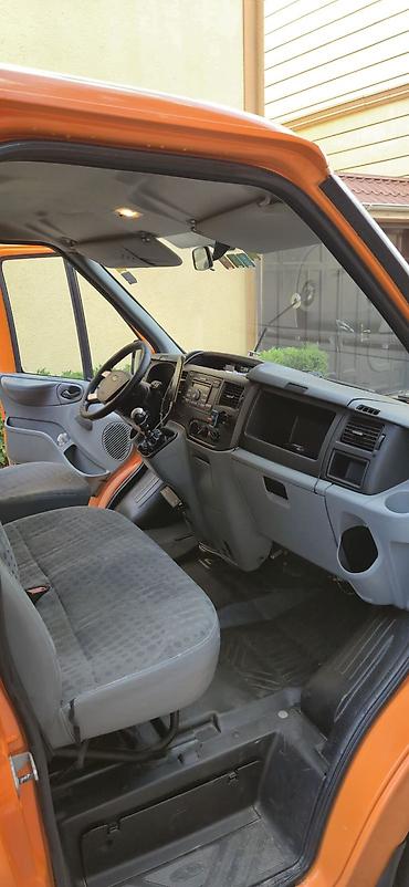 maşın nəqliyyat: Ford Transit soyuduculu yük furgonu - Marka/model: Ford Transit - — 5