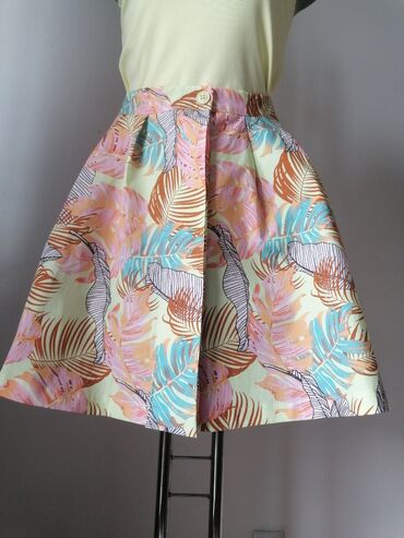 Skirts: XL (EU 42), Mini, color - Multicolored