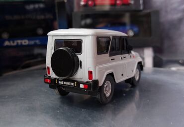 Avtomobil modelləri: UAZ, 2003 il, 1:35, Dəmir, Ödənişli çatdırılma — 12