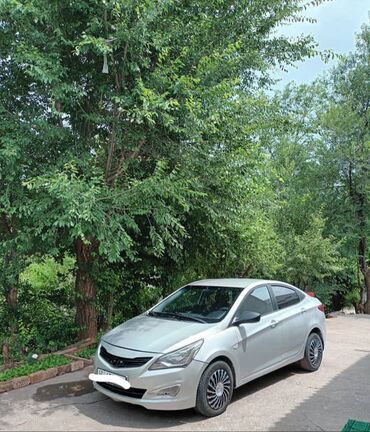 100минге афтомат машне алам: Hyundai Solaris: 2014 г., 1.4 л, Механика, Бензин, Седан