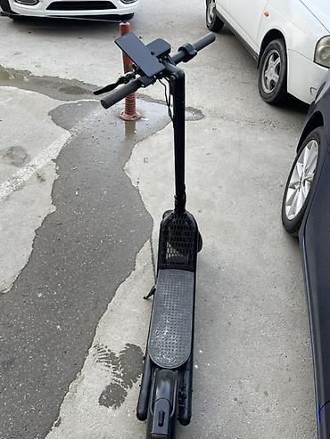 k19 mobile: Navee elektrik skuter - Rəng: qara - Brend/logo: Navee - Güclü ön — 2