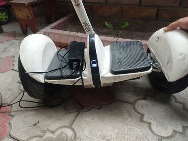 электросамокат ninebot kickscooter max g2: Продаётся гироскутер на запчасти, имеется новая оригинальная зарядка