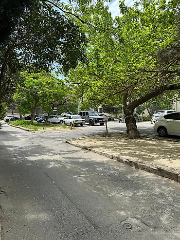 Daşınmaz əmlak: Bakı, 2-ci mikrorayon, 3 otaqlı, Köhnə tikili, m. Memar Əcəmi, 65 kv. m — 1