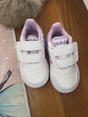 planet obuća gležnjače: Adidas, Veličina - 21