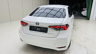 трактор 82 1: Toyota Corolla: 2019 г., 1.8 л, Автомат, Гибрид, Седан — 7