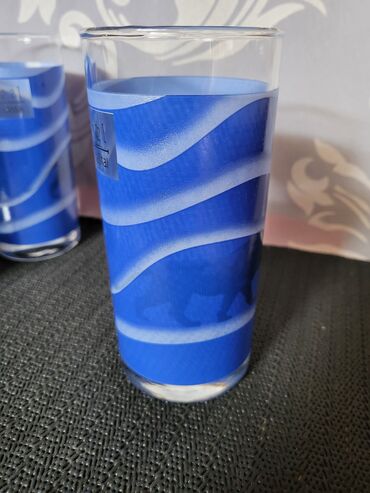 Čaše: Case nove vintaz univerzalne. Case bez ostecenja sve na njima je — 10