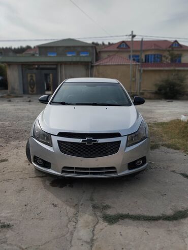 avtomobil elanları: Chevrolet Cruze: 1.6 л | 2012 г. | 75000 км Седан