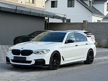 Обвес: BMW 5 Series (G30) в обвесе M Performance - Кузов: седан, белый цвет — 1