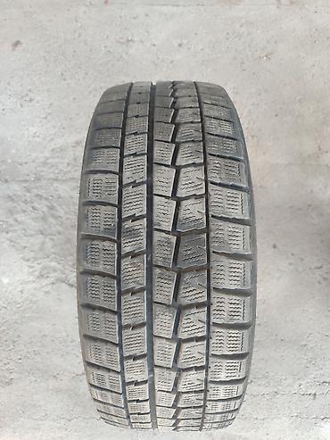Зимняя резина 215/45 17 DUNLOP в отличном состоянии