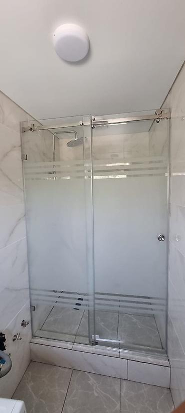 Душевые кабины: Душевая кабина Квадрат, Высота поддона: 10 см — 20